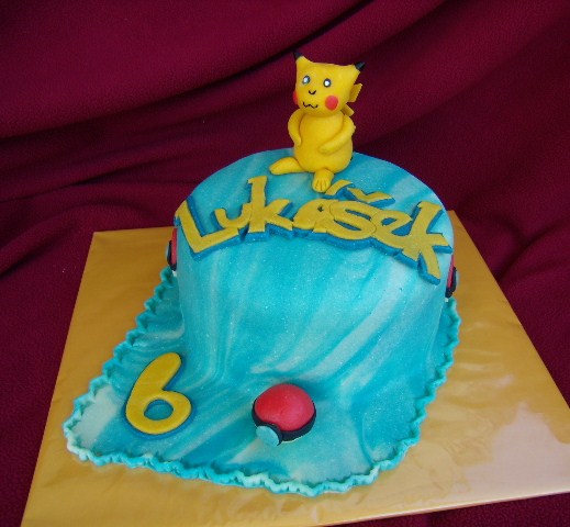 dort s pokémonem Pikachu